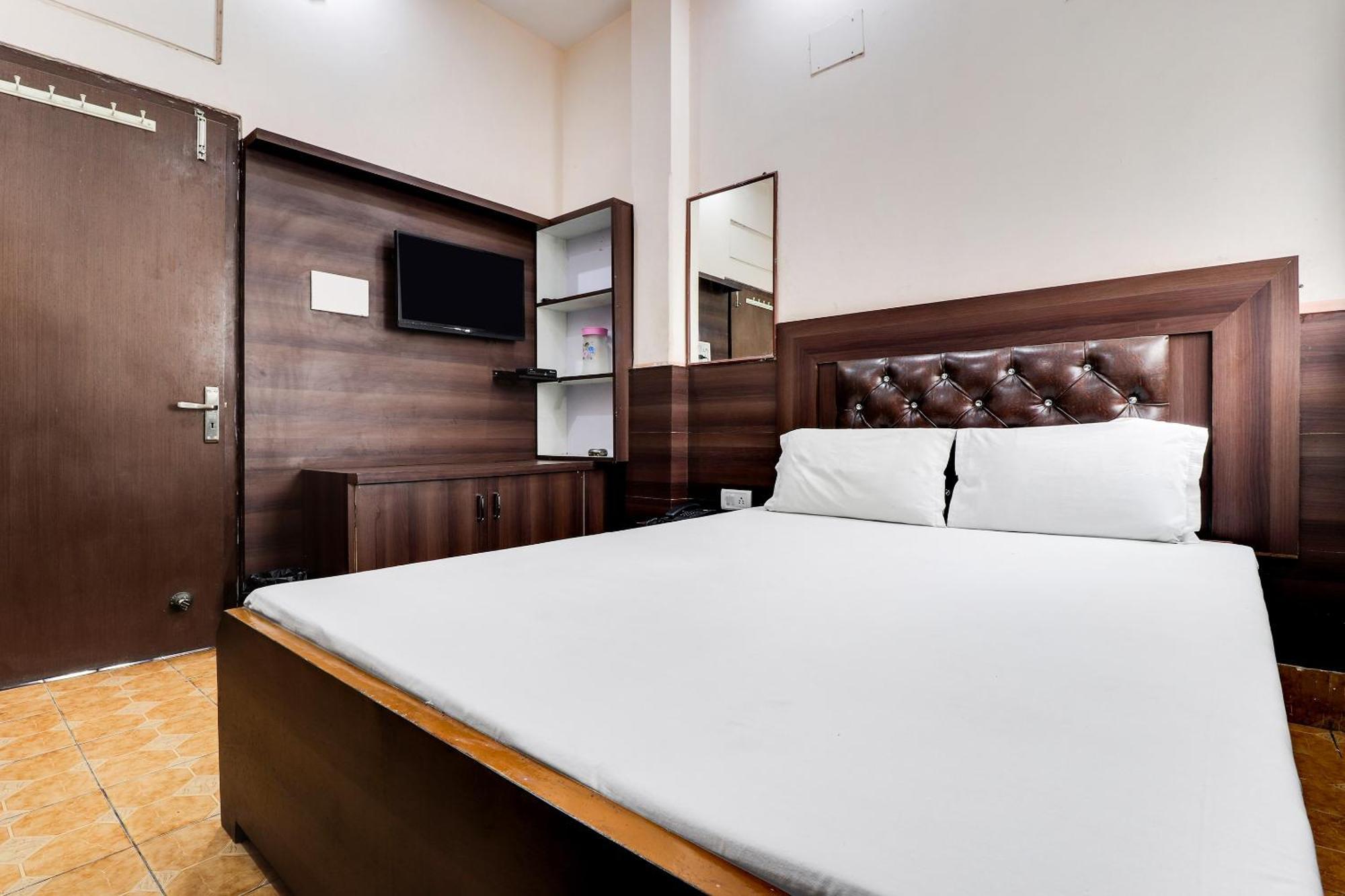Bhairaun Ghāt Spot On 40076 Hotel Sunny מראה חיצוני תמונה