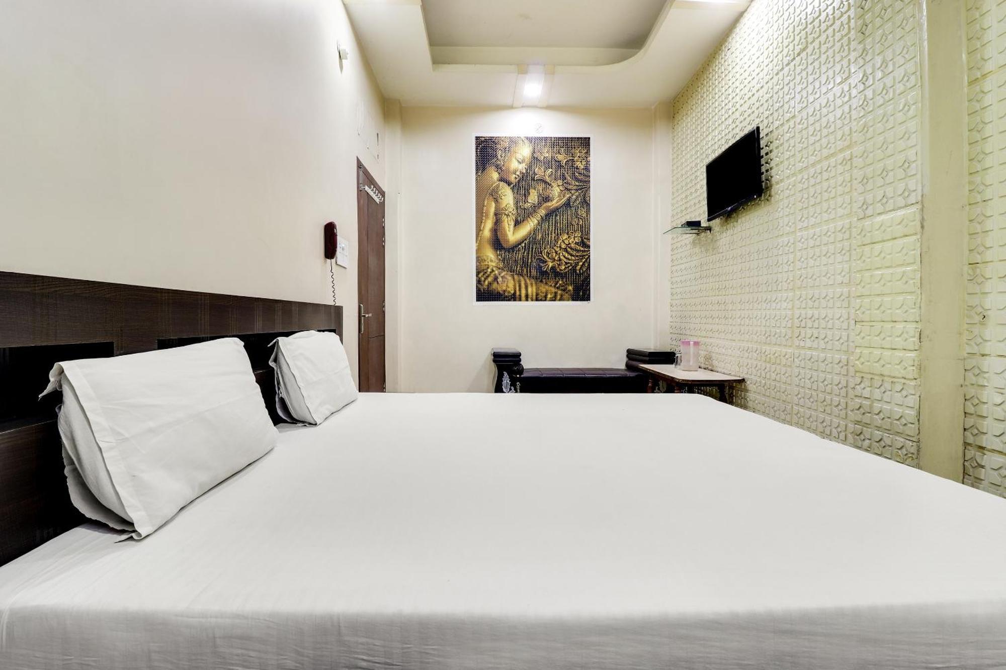 Bhairaun Ghāt Spot On 40076 Hotel Sunny מראה חיצוני תמונה